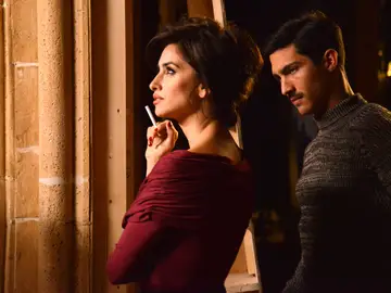Penélope Cruz junto a Chino Darín en el rodaje de 'La Reina de España' Penélope Cruz junto a Chino Darín en el rodaje de 'La Reina de España'