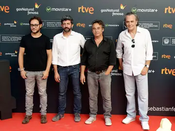 El director Alberto Rodríguez junto a Eduard Fernández, Jose Coronado y Carlos Santos El director Alberto Rodríguez junto a Eduard Fernández, Jose Coronado y Carlos Santos
