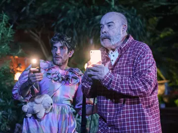 Antonio Resines y Quim Gutiérrez protagonizan ‘Haciendo amigos’, presentada por Santiago Segura Antonio Resines y Quim Gutiérrez protagonizan ‘Haciendo amigos’, presentada por Santiago Segura