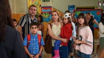 Kira Mir&oacute; y Salva Reina encabezan la divertida comedia familiar &lsquo;Tres de m&aacute;s&rsquo;