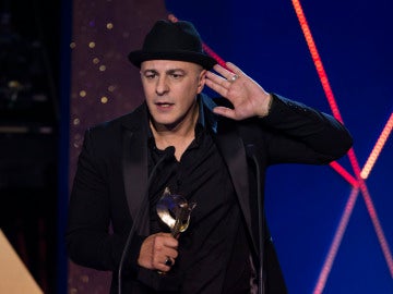 El actor Roberto Álamo recoge el Premio Feroz